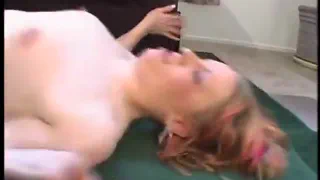 Папа любит трахать дочку в ее задницу