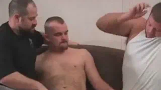 Гей Медведь секс втроем в куб сэндвич-часть5
