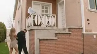 Поиски Дома Втроем