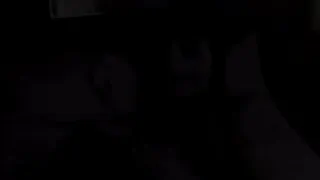 Застенчивый молодой получает взрывной оргазм на чувство жевать видео