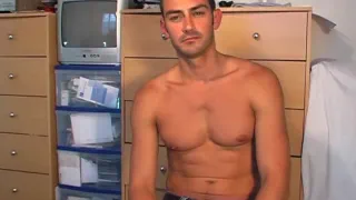 Николя наш помощник сделал его 1 порно видео трахаются
