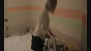 Немецкая блондинка Любительское домашнее девушка получает анальный трахал
