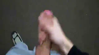 Первый дрочить на общественном этаже спермой