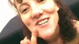 Возбужденный блондинки большие попки Милф шлюха сосет хуй и получает невероятное удовольствие