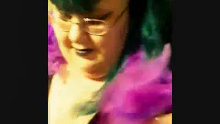 08 082 - толстушка латекс синие волосы Новый год