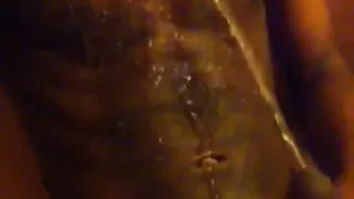 Поссать и Стонет