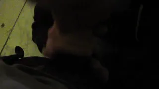 Дует другом в его подъезде