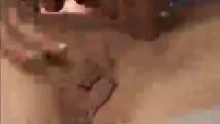 Грудастая лесбиянки радуют друг друга