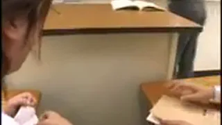 Азиатская Школа Девушка под юбкой - Потребность Я Говорю Больше?