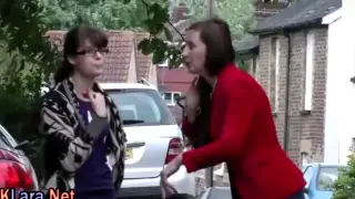 Любитель чулок брит Цапка пальцы
