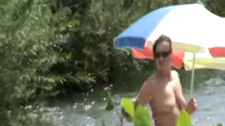 Нудистский пляж мамаша