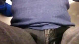 Смачивание светло-серые джинсы