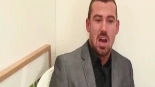 Два гей парни встречаются и сосать хуй и грохнуть какого-нибудь голодного осла