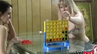 Ряду с Эдди и Маллой трубки
