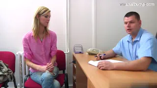Великолепная бывшая подружка глотает