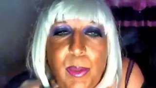 Крисси курение Фетиш Королева