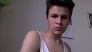 Милый парень С Супер Горячие Глубокие Побрился очко круглая попа
