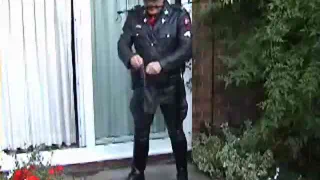 Кожа Гвардеец Папа Кладет Перчатки на Для Вас
