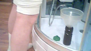 Заполнение мои друзья бутылки воды