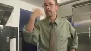 Возбужденный отец получает его член лижет блондинку няню