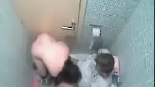Эскорт секс в ванной скандал