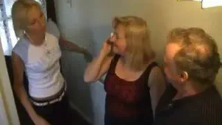 Противный блондин старуха стриптиз часть1