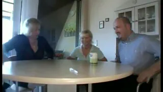 У моей жены огромные сиськи и большая задница