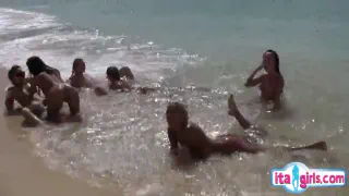 Грудастая дочь сосущие хуй