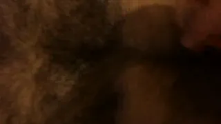 Надрачивает на в ребята грудь