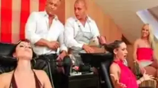Неаккуратно взбитые сливки клип оргия вечеринка
