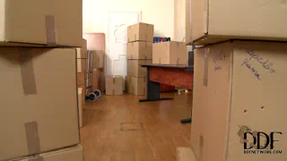 Свежая киска и натуральные сиськи Блондинки