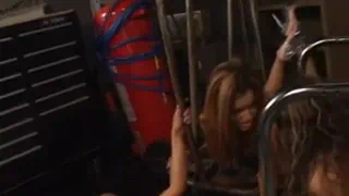 Омолаживающий бегуны должны лесбиянки втроем в гараже