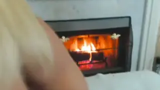 Симпатичная Блондинка Совершеннолетия молодой соло