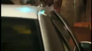 Белый Полицейский И Черный Человек