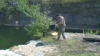 Сексуальная красотка делает хороший минет