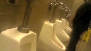 Лакса Писсуар шпион